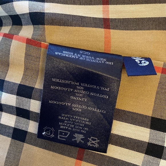 Authentic Burberry London hooded trench coat made in USA - Picture 6 of 7